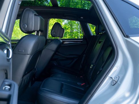 Certified 2023 Porsche Macan AWD/4WD image 31