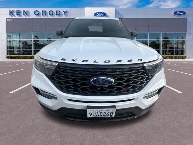 Used 2024 Ford Explorer ST-Line w/ Class IV Trailer Tow Package RWD image 3