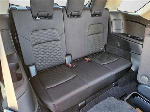 Used 2024 Nissan Pathfinder SV w/ SV Premium Package FWD image 20