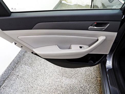 Used 2018 Hyundai Sonata SEL FWD image 9