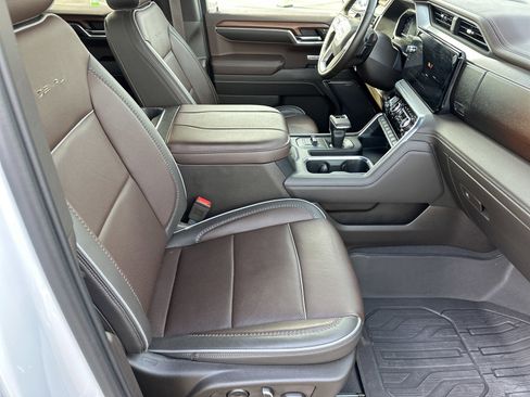 Used 2023 GMC Sierra 1500 Denali w/ Denali Reserve Package image 14