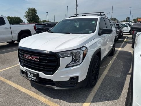 Used 2023 GMC Terrain SLT w/ Tech Package FWD image 1