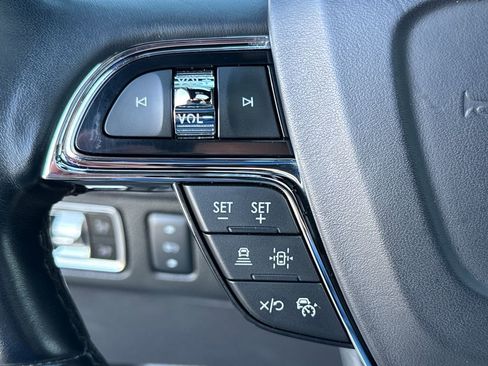 Used 2024 Lincoln Navigator Reserve image 22