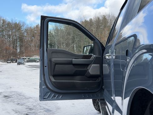 Used 2023 Ford F150 Lariat w/ Equipment Group 502A High image 24