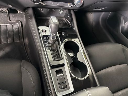 Used 2023 Nissan Altima 2.5 SV w/ SV Premium Package image 19