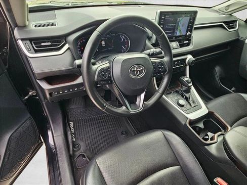 Used 2019 Toyota RAV4 Limited w/ Advanced Technology Package image 10