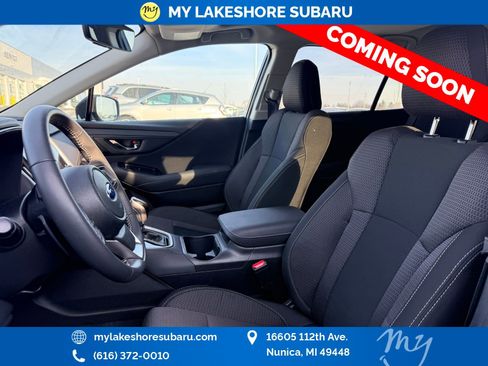 Used 2025 Subaru Outback Premium image 12