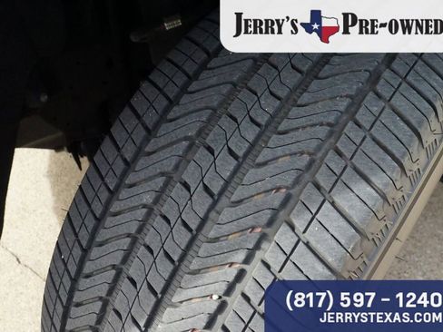 Used 2025 Chevrolet Silverado 1500 LTZ image 8