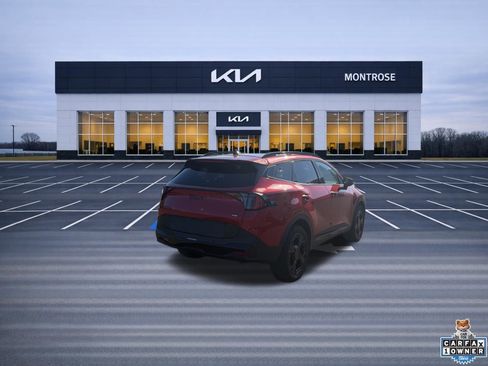 Certified 2026 Kia Sportage X-Line w/ X-Line Premium Package AWD/4WD image 5