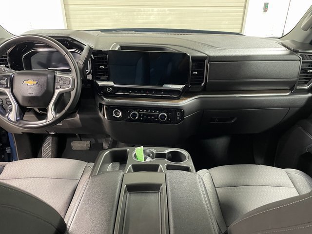 Used 2024 Chevrolet Silverado 1500 LT AWD/4WD image 13