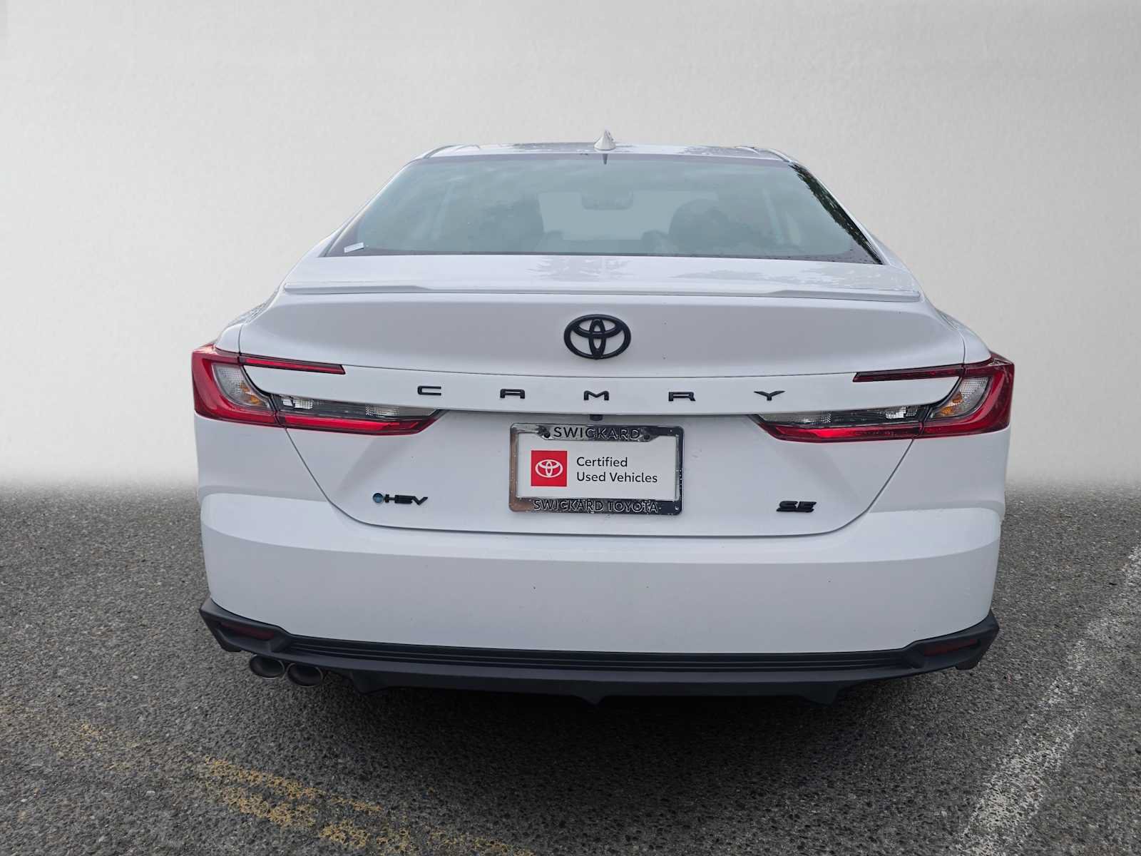 Used 2026 Toyota Camry SE w/ Convenience Package FWD image 4
