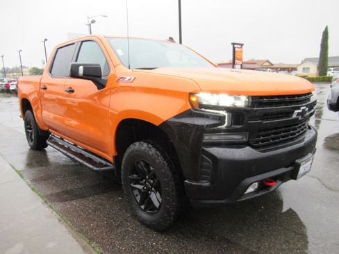 Used 2021 Chevrolet Silverado 1500 LT Trail Boss image 4