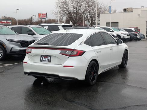 Used 2024 Honda Civic EX-L image 3