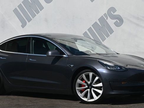 Used 2019 Tesla Model 3 Performance image 3