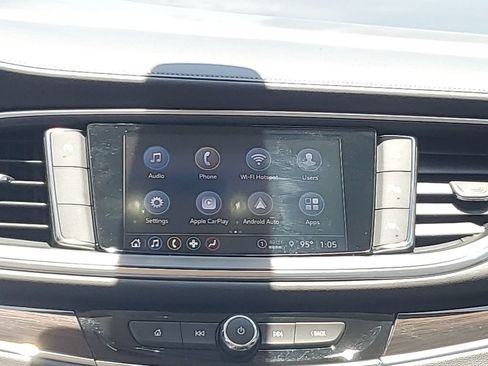 Used 2023 Buick Enclave Essence FWD image 15