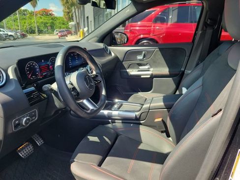 Used 2025 Mercedes-Benz GLA 250 image 15
