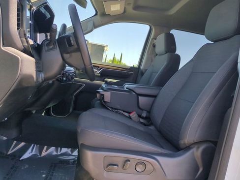 Used 2025 Chevrolet Silverado 2500 LT w/ Convenience Package AWD/4WD image 22