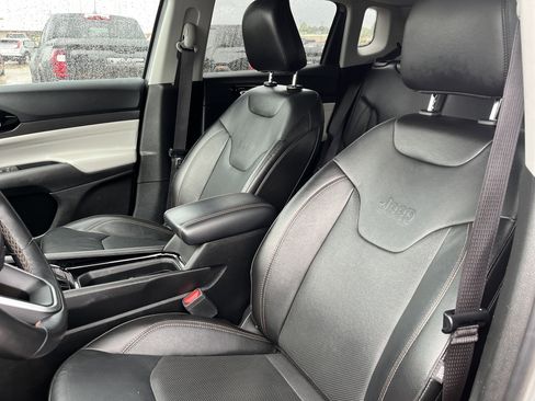 Used 2022 Jeep Compass Limited AWD/4WD image 9