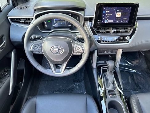 Used 2024 Toyota Corolla Cross AWD Hybrid w/ Convenience Package image 13
