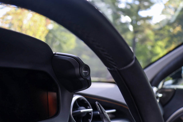 Used 2025 McLaren 750S RWD image 21