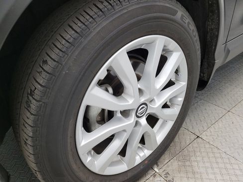 Used 2022 Nissan Rogue Sport SV image 31