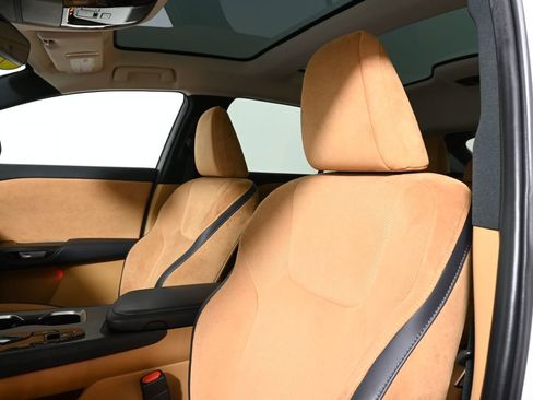 Used 2023 Lexus RZ 450e Premium w/ Accessory Package (2T) image 17