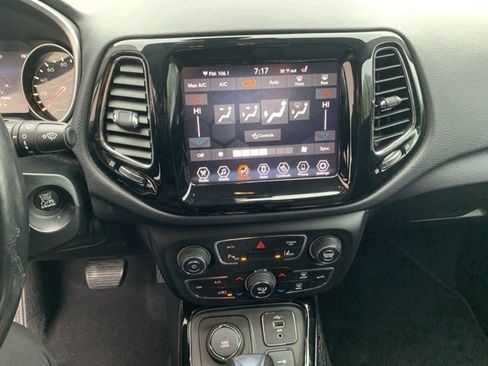 Used 2021 Jeep Compass Limited image 36