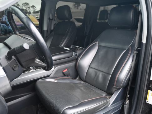 Used 2021 Ford F150 Lariat w/ Equipment Group 502A High image 6