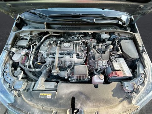 Used 2025 Toyota Corolla LE FWD image 31
