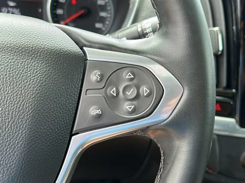 Used 2023 Chevrolet Traverse RS AWD/4WD image 15