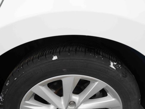 Used 2023 Toyota Camry LE image 29