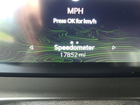 Used 2022 Jeep Grand Cherokee Limited 4xe w/ Luxury Tech Group II image 13