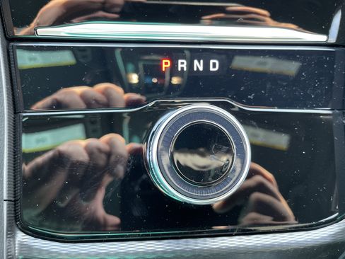 New 2025 Jeep Grand Cherokee 4WD image 25