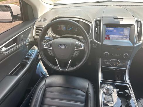 Used 2019 Ford Edge SEL w/ Equipment Group 201A AWD/4WD image 18
