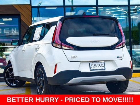 Used 2023 Kia Soul EX image 38