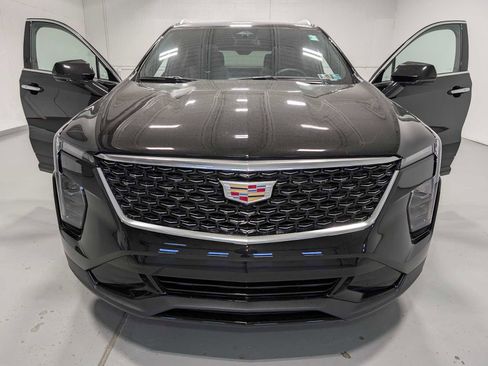 Certified 2024 Cadillac XT4 Premium Luxury w/ Cold Weather Package AWD/4WD image 15