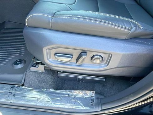 New 2026 Toyota Tundra Limited AWD/4WD image 29