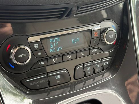 Used 2014 Ford Escape Titanium w/ Equipment Group 401A FWD image 25