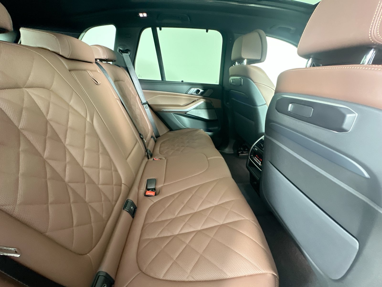 Used 2026 BMW X5 M60i AWD/4WD image 43