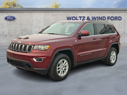 Used 2020 Jeep Grand Cherokee Laredo AWD/4WD image 3