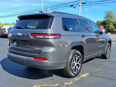 Certified 2024 Jeep Grand Cherokee L Limited w/ Luxury Tech Group II image 3