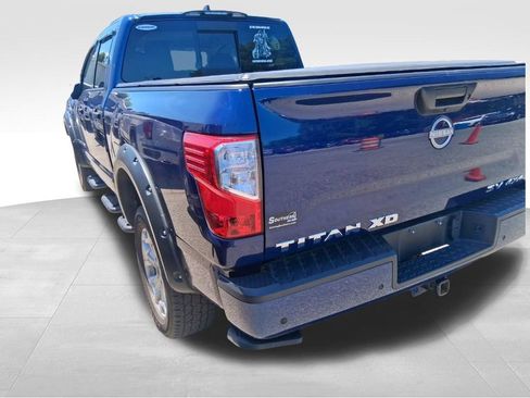 Used 2024 Nissan Titan SV w/ SV Convenience Package AWD/4WD image 8
