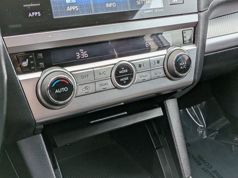 Used 2017 Subaru Outback 2.5i Premium image 23
