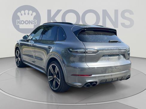 Used 2020 Porsche Cayenne Turbo AWD/4WD image 4
