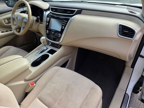 Used 2018 Nissan Murano SV AWD/4WD image 18