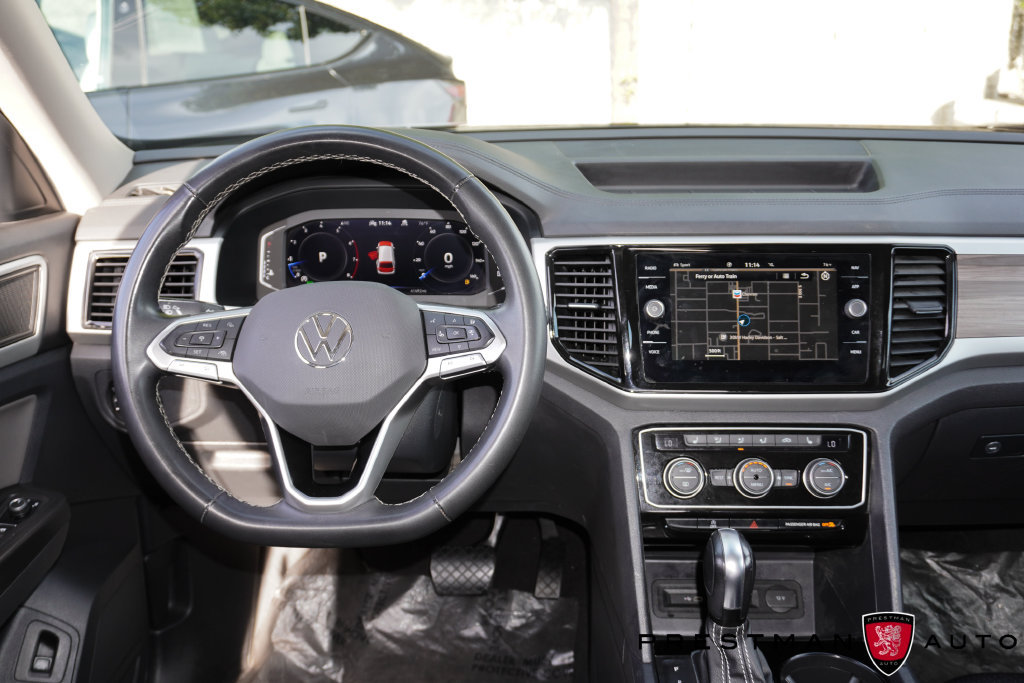 Used 2022 Volkswagen Atlas SEL AWD/4WD image 2