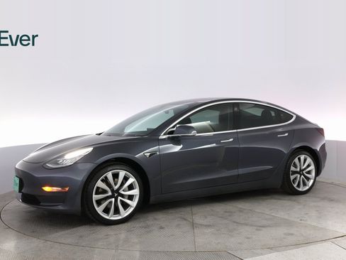 Used 2019 Tesla Model 3 Standard Range Plus image 15