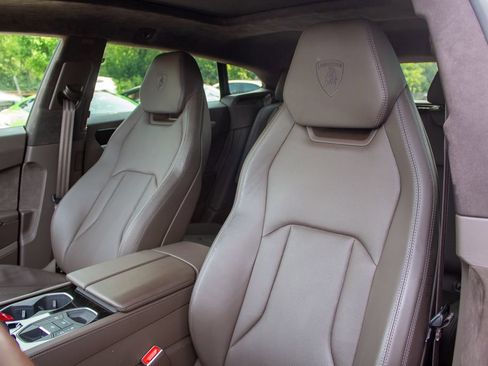 Used 2023 Lamborghini Urus S AWD/4WD image 10