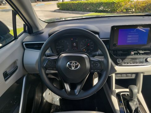 Certified 2025 Toyota Corolla Cross L FWD image 16