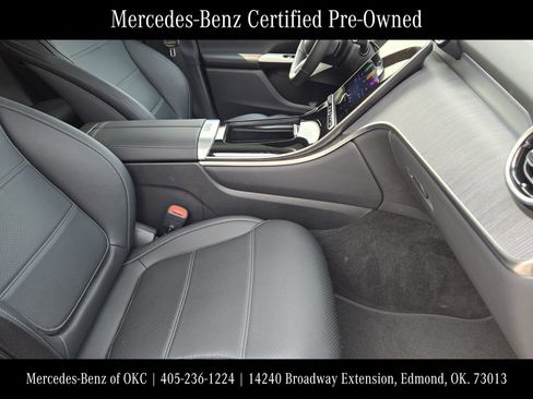 Used 2026 Mercedes-Benz GLC 300 4MATIC image 12